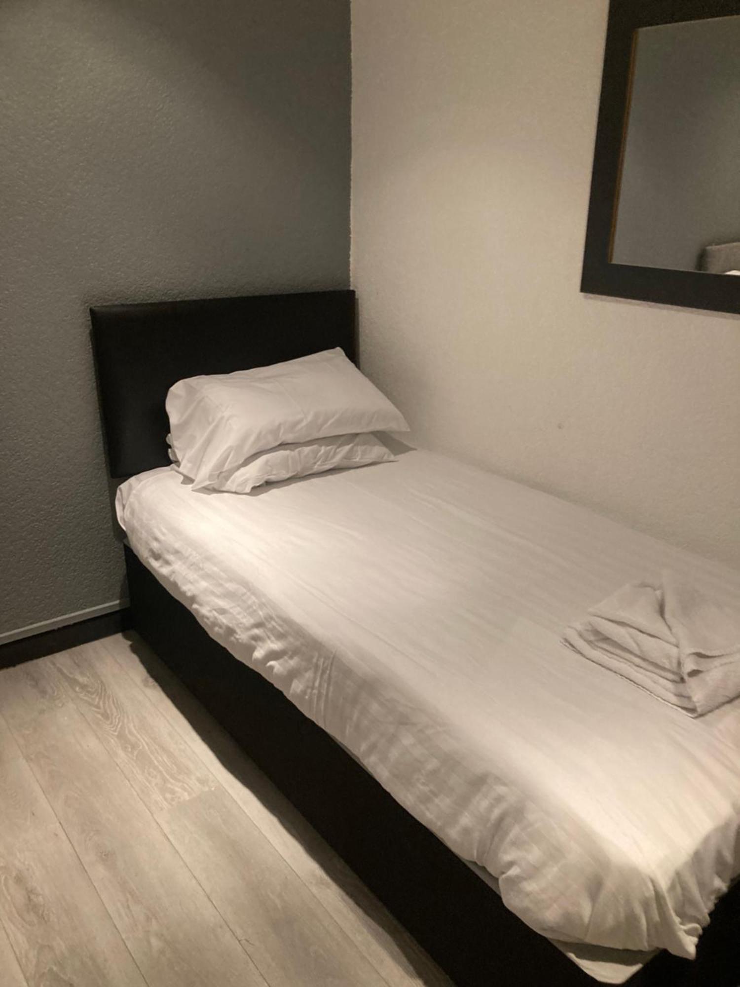 Abingdon Lodge Hotel Райд Экстерьер фото