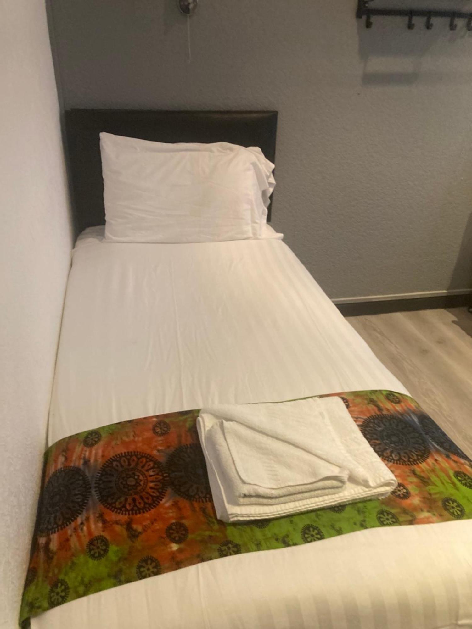 Abingdon Lodge Hotel Райд Экстерьер фото