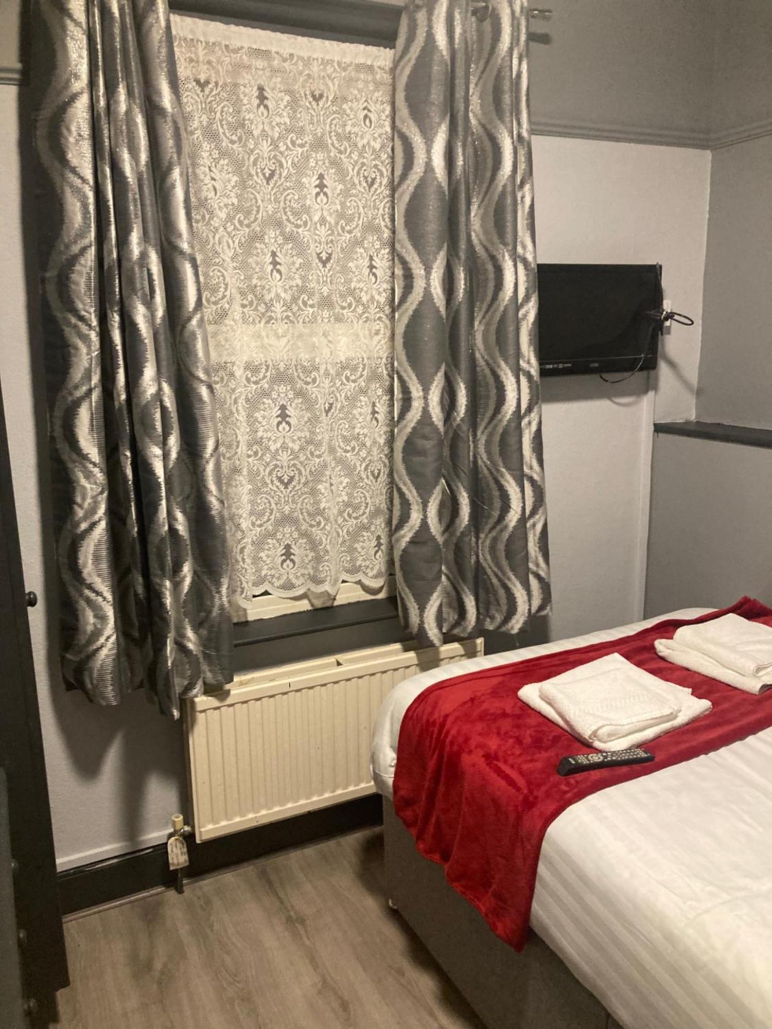 Abingdon Lodge Hotel Райд Экстерьер фото